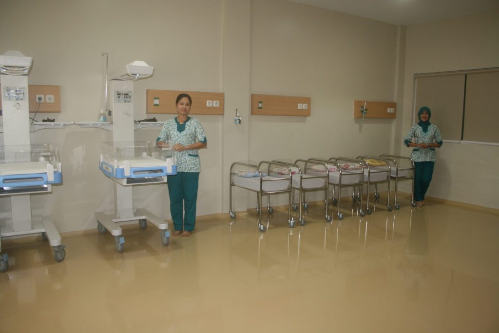 Ruang Perawatan Bayi RSU Mitra Medika