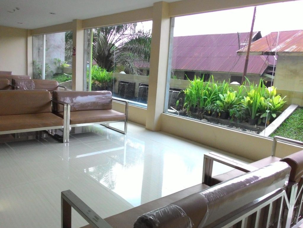 Lobby RSU Mitra Medika Tanjung Mulia